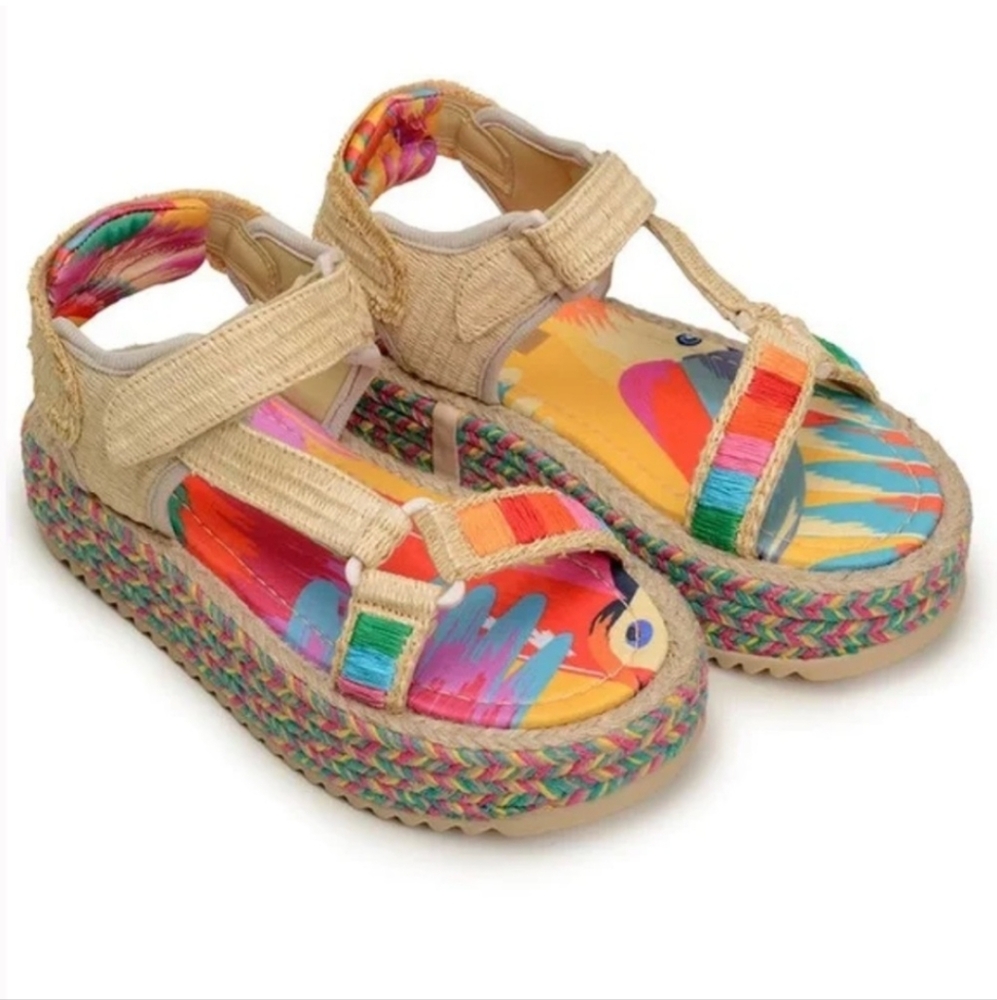 NWT FARM RIO COLORFUL TOUCANS PLATFORM RAFFIA VELCRO SANDAL - Picture 2 of 11